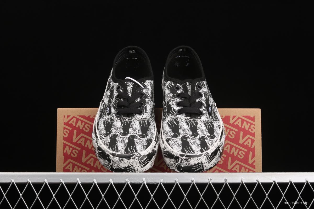 Opening Ceremony x Vans Authentic Shen Mengchen co-named Panther full printed low-top shoes VN0A348A43M