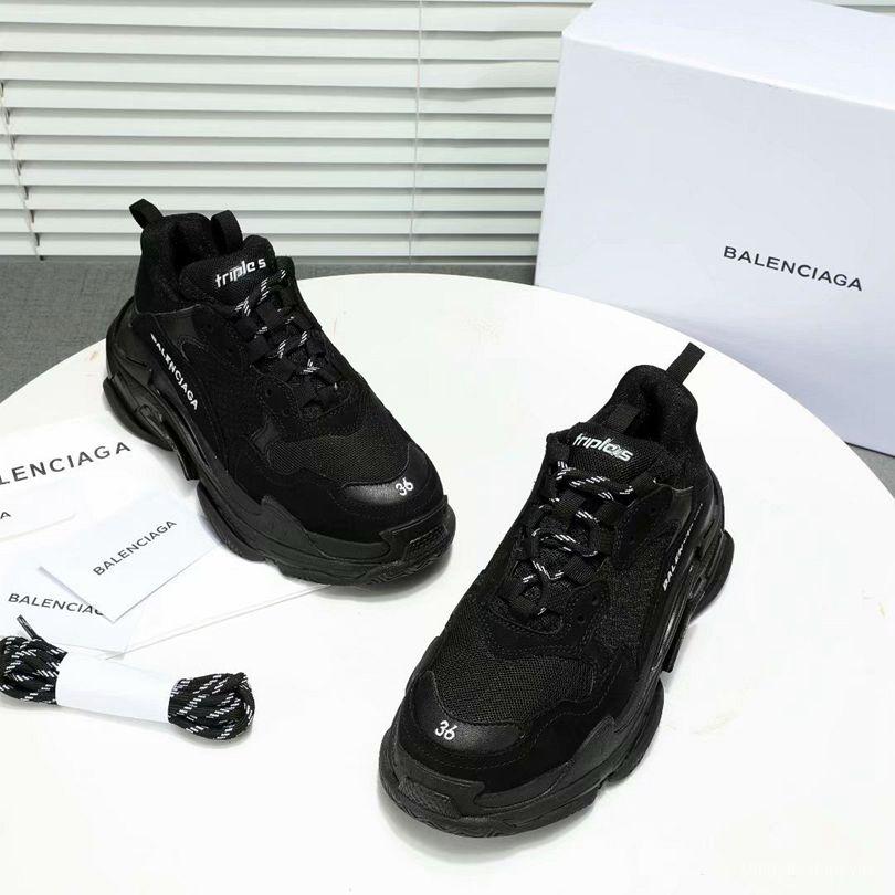 Men/Women Balenciaga Triple S Black Sneaker Item 6380340