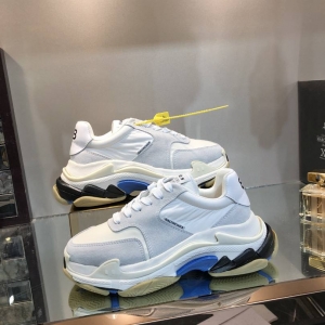 Men/Women Balenciaga Triple S 2.0 Sneaker White Item 6380340