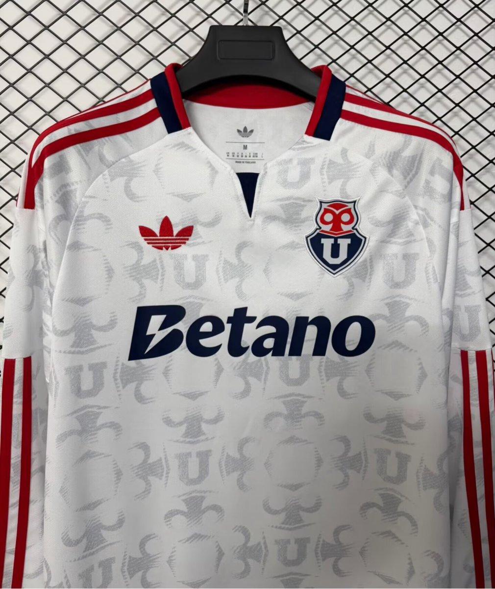 26/27 Universidad de Chile Away White Chuncho Monogram Embossed Pattern Long Sleeve Jersey